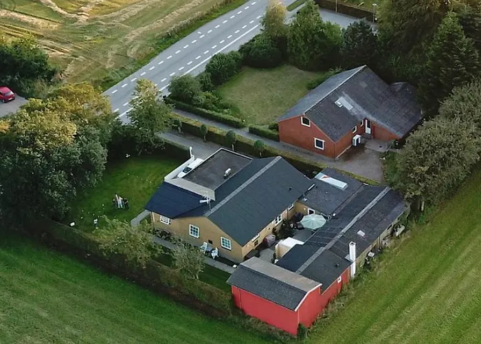 Nustrup Bed & Breakfast *